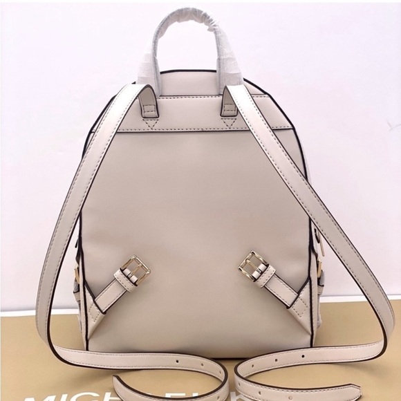 Michael Kors Jaycee Medium
Pebbled Leather Backpack Light - Picture 4 of 12